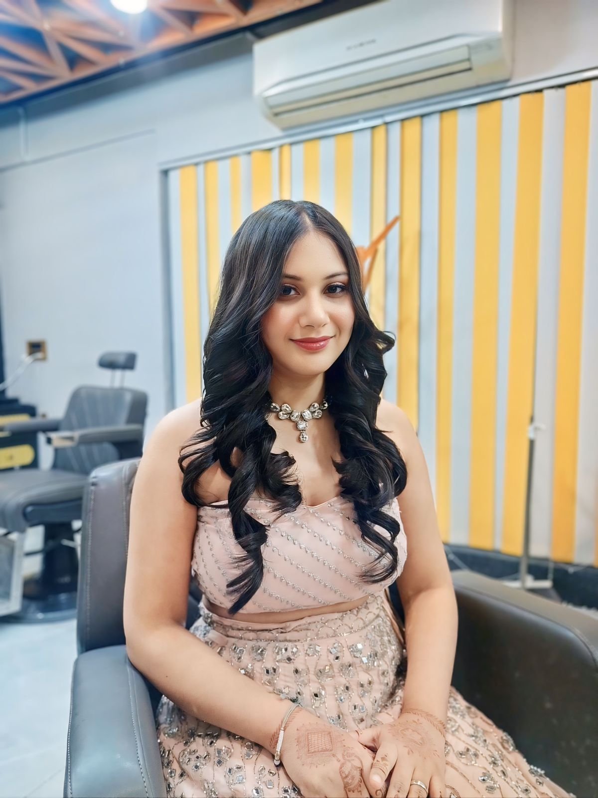VIDA Salon hair transformation and styling experience